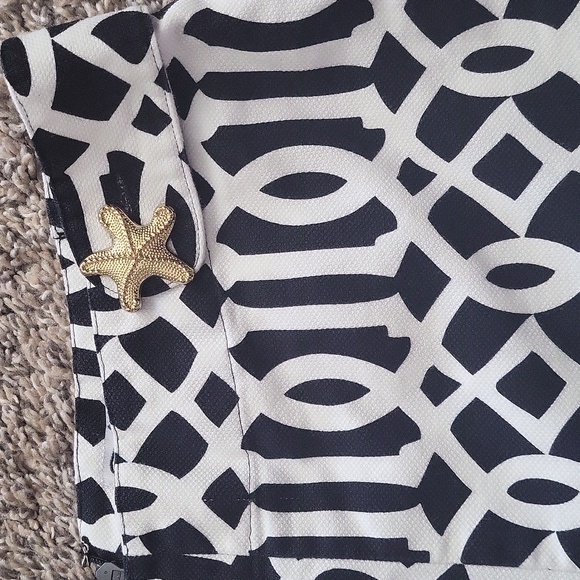 Mud Pie Black and White Patterned Shorts - Picture 3 of 5